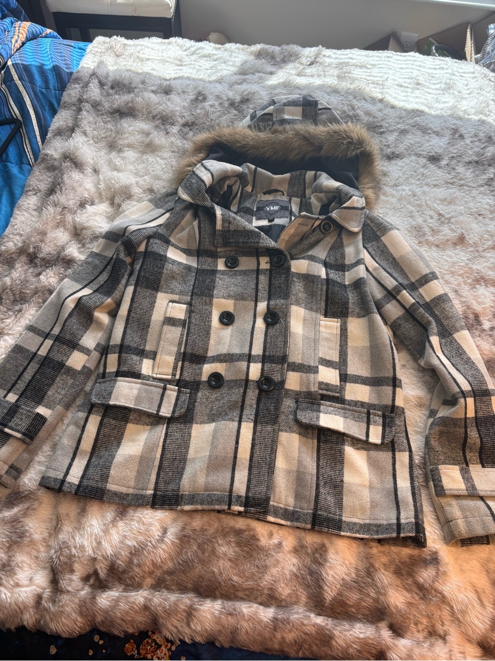 Vintage Y2K YMI Plaid Double-Breasted Peacoat with Faux-Fur Hood - white & Black